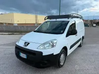 Usata Peugeot Partner 90 CV (66 kW) 2010 Bianco Monovolume