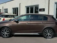 Usata Fiat Tipo Cross 101 CV (74 kW) 2021 Marrone Berlina
