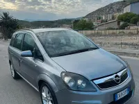 Usata Opel Zafira 150 CV (110 kW) 2005 Grigio Monovolume