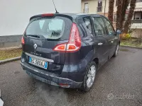 Usata Renault Scenic E-Tech 130 CV (95 kW) 2010 Grigio Monovolume