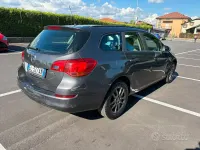 Usata Opel Astra 110 CV (80 kW) 2012 Grigio Station wagon