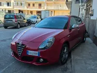 Usata Alfa Romeo Giulietta Exclusive 175 CV (128 kW) 2015 Rosso Utilitaria