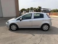 Usata Fiat Punto Lounge 84 CV (61 kW) 2015 Argento Utilitaria