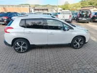Używany Peugeot 2008 Allure 115 KM (84 kW) 2014 Biały SUV