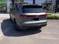 Usata VW Touareg Elegance 231 CV (169 kW) 2023 Grigio SUV