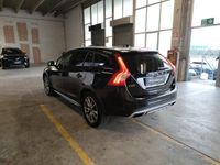 Usata Volvo V60 CC Momentum 2016 Nero Station wagon