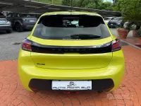 Usata Peugeot 208 Style 75 CV (55 kW) 2024 Bianco Utilitaria