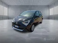 Usata Toyota Aygo Connect Style 72 CV (52 kW) 2021 Nero Utilitaria