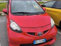 Usata Toyota Aygo Sol 68 CV (50 kW) 2007 Rosso Utilitaria