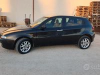 usata Alfa Romeo 147 1.9 JTD (115 CV) cat 5p. Distinctiv