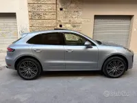 Usata Porsche Macan 265 CV (194 kW) 2021 Grigio SUV
