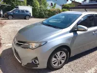 Usata Toyota Auris Hybrid Active 99 CV (72 kW) 2014 Grigio Station wagon