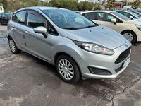 Usata Ford Fiesta 75 CV (55 kW) 2014 Grigio Utilitaria