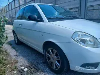 Usata Lancia Ypsilon 60 CV (44 kW) 2009 Bianco Utilitaria