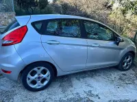 Usata Ford Fiesta 70 CV (51 kW) 2012 Berlina