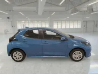 Usata Toyota Yaris Hybrid Business Edition 92 CV (67 kW) 2021 Blu Berlina