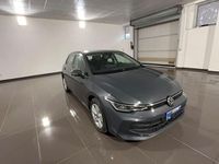 Usata VW Golf VIII Life 116 CV (85 kW) 2025 Grigia Berlina