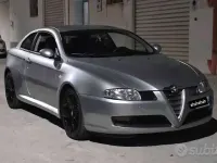 Usata Alfa Romeo GT Distinctive 165 CV (121 kW) 2004 Grigio Coupé