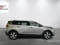 Usata Peugeot 5008 GTi 131 CV (96 kW) 2022 Grigio SUV