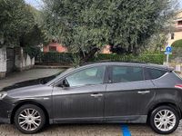 Usata Lancia Delta Gold 120 CV (88 kW) 2013 Utilitaria