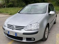 Usata VW Golf IV Trendline 105 CV (77 kW) 2005 Argento Berlina