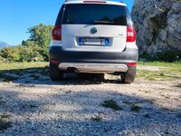 Usata Skoda Yeti 105 CV (77 kW) 2012 Bianco SUV