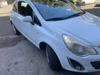 Usata Opel Corsa 86 CV (63 kW) 2012 Bianco Utilitaria