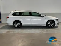 Usata VW Passat Highline 150 CV (110 kW) 2015 Bianco Station wagon
