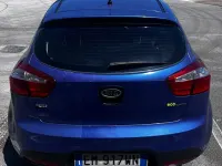 Usata Kia Rio 75 CV (55 kW) 2012 Bluazzurro Berlina