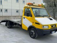 Usata Iveco Daily 72 CV (52 kW) 2018 Giallo
