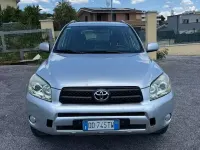 Usata Toyota RAV4 Sol 136 CV (100 kW) 2007 Grigio SUV