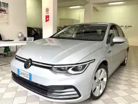 Usata VW Golf VIII Style 150 CV (110 kW) 2023 Grigio Berlina
