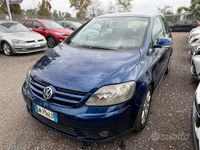 Usata VW Golf IV Sportline 140 CV (102 kW) 2005 Blu Berlina
