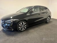 Usata Mercedes B180 Business 116 CV (85 kW) 2022 Nero Monovolume