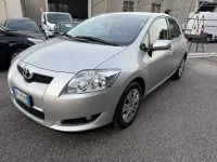 Usata Toyota Auris Sol 97 CV (71 kW) 2008 Grigio Utilitaria