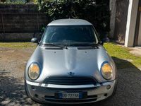Begagnad Mini ONE 90 HK (66 kW) 2006 Grå Halvkombi