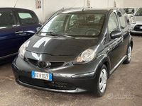 Usata Toyota Aygo 68 CV (50 kW) 2009 Blu Utilitaria