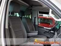 usata VW Transporter 2.0 TDI 150CV Beach