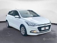 Usata Hyundai i20 Classic 75 CV (55 kW) 2015 Bianco Berlina