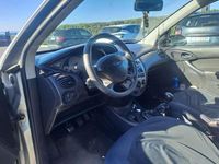 Begagnad Ford Focus Trend 101 HK (74 kW) 2003 Sedan