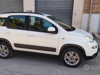 Usata Fiat Panda 4x4 S 75 CV (55 kW) 2013 Bianco Utilitaria