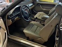 Usata Mercedes 200 122 CV (89 kW) 1991 Nero Coupé