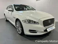 Usata Jaguar XJ Premium Luxury 275 CV (202 kW) 2014 Bianco metallizzato Berlina