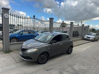 Usata Lancia Ypsilon 69 CV (50 kW) 2020 Grigio Utilitaria