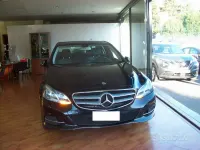 Usata Mercedes E220 Premium 170 CV (125 kW) 2015 Nero Berlina