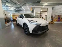 Usata Toyota C-HR Eco 152 CV (111 kW) 2024 Bianco SUV