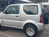 usata Suzuki Jimny 1.3i 16V cat 4WD JLX NEOPATENTATI