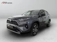 Usata Toyota RAV4 Hybrid Style 218 CV (160 kW) 2023 Dark grey met & black SUV