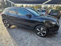 Usata Nissan Qashqai Tekna 110 CV (80 kW) 2015 Grigio scuro metallizzato SUV