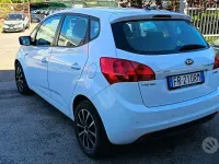 Usata Kia Venga 90 CV (66 kW) 2018 Bianco Utilitaria